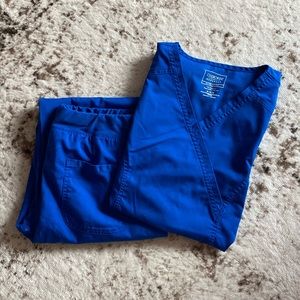 Royal blue Cherokee scrub set size medium!